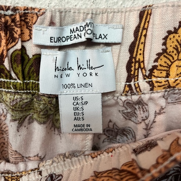 Floral Print Women's Pants - Picture 3 of 4